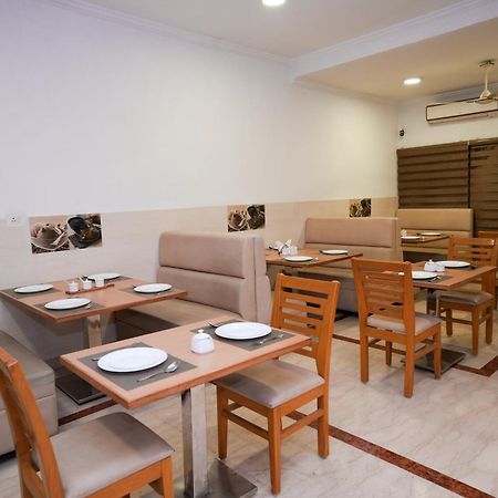Avenue 11 Boutique Residences, Poes Garden Madras Buitenkant foto
