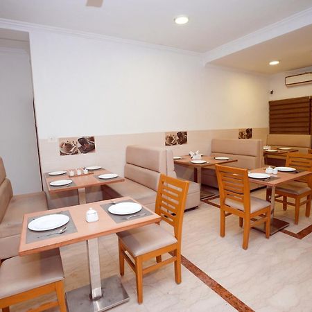 Avenue 11 Boutique Residences, Poes Garden Madras Buitenkant foto