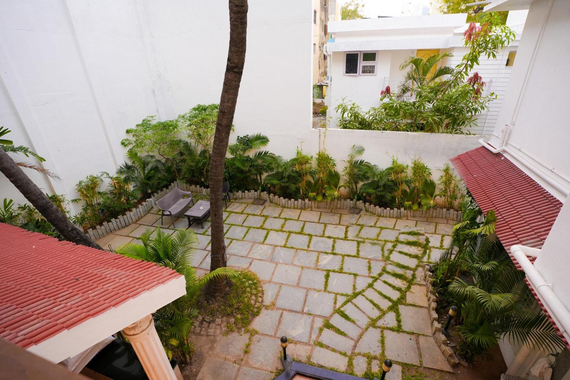 Avenue 11 Boutique Residences, Poes Garden Madras Buitenkant foto