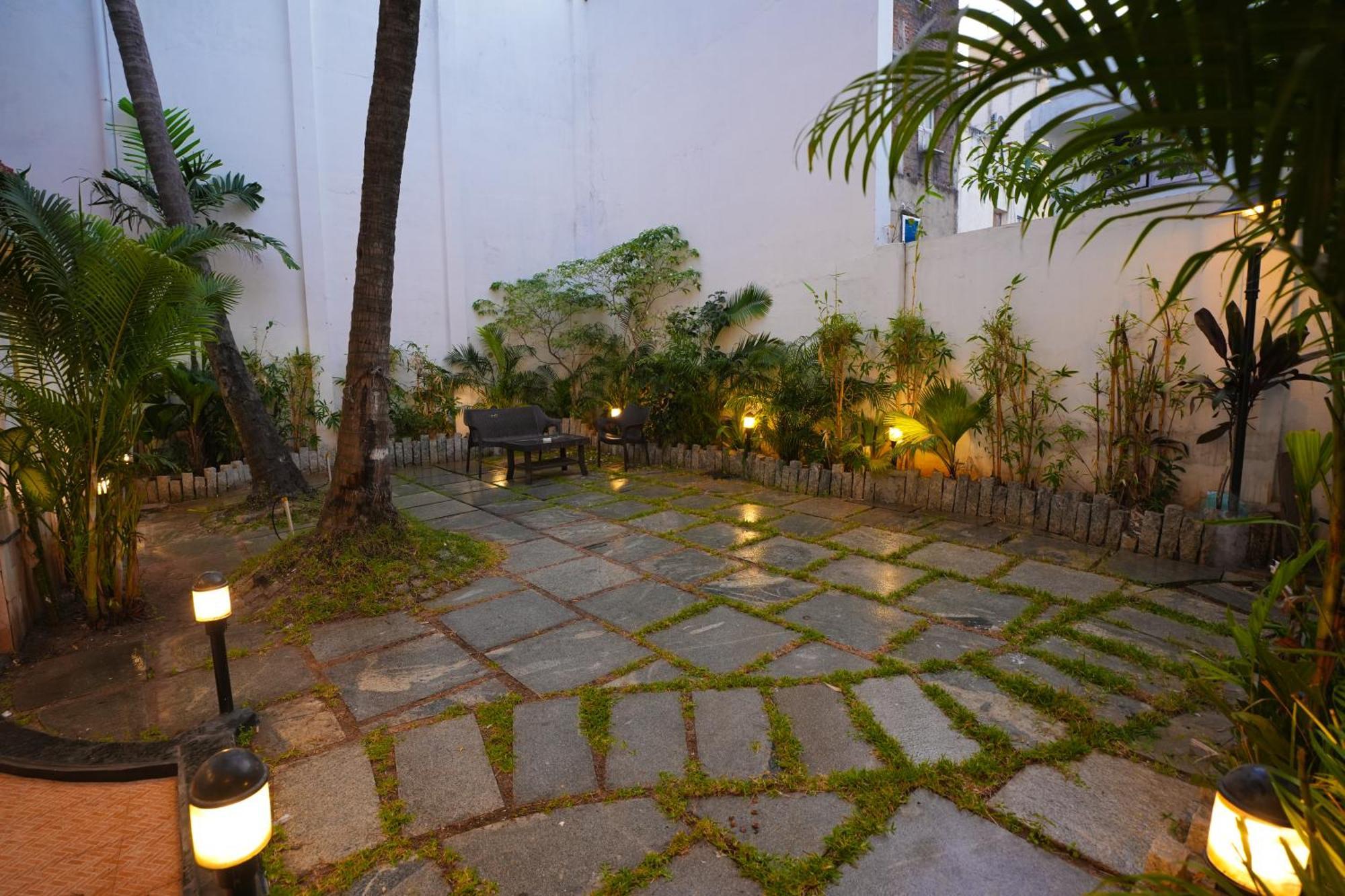 Avenue 11 Boutique Residences, Poes Garden Madras Buitenkant foto