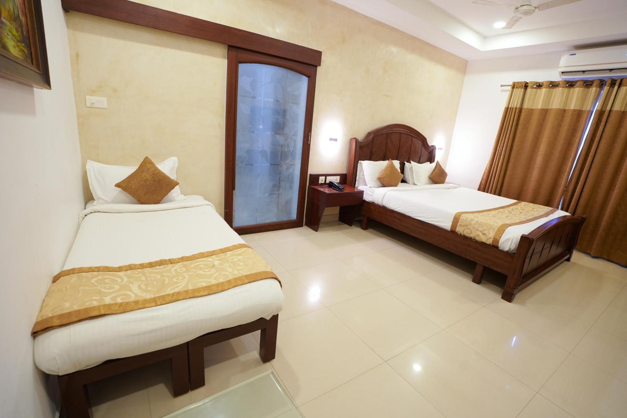 Avenue 11 Boutique Residences, Poes Garden Madras Buitenkant foto