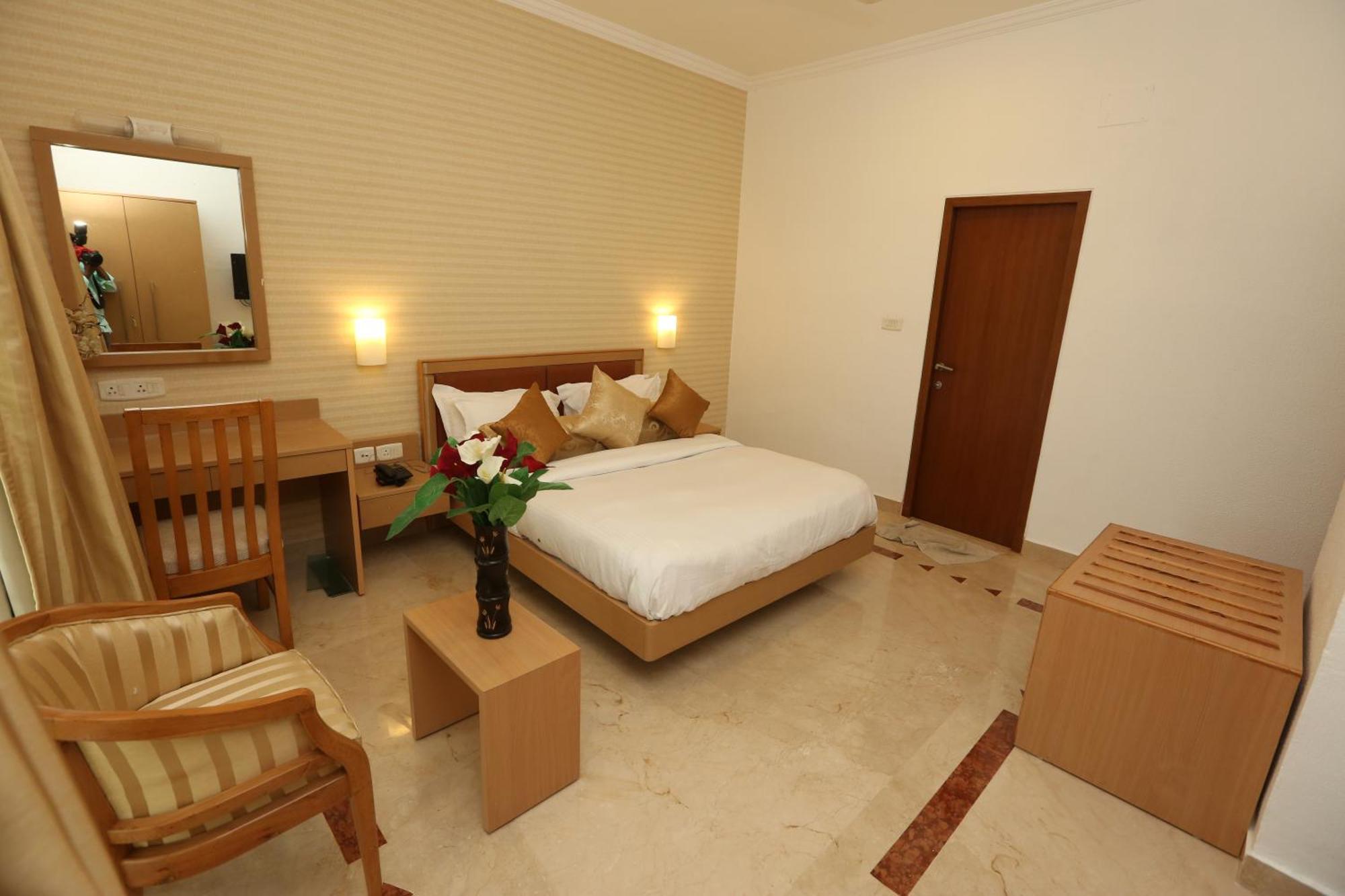 Avenue 11 Boutique Residences, Poes Garden Madras Buitenkant foto