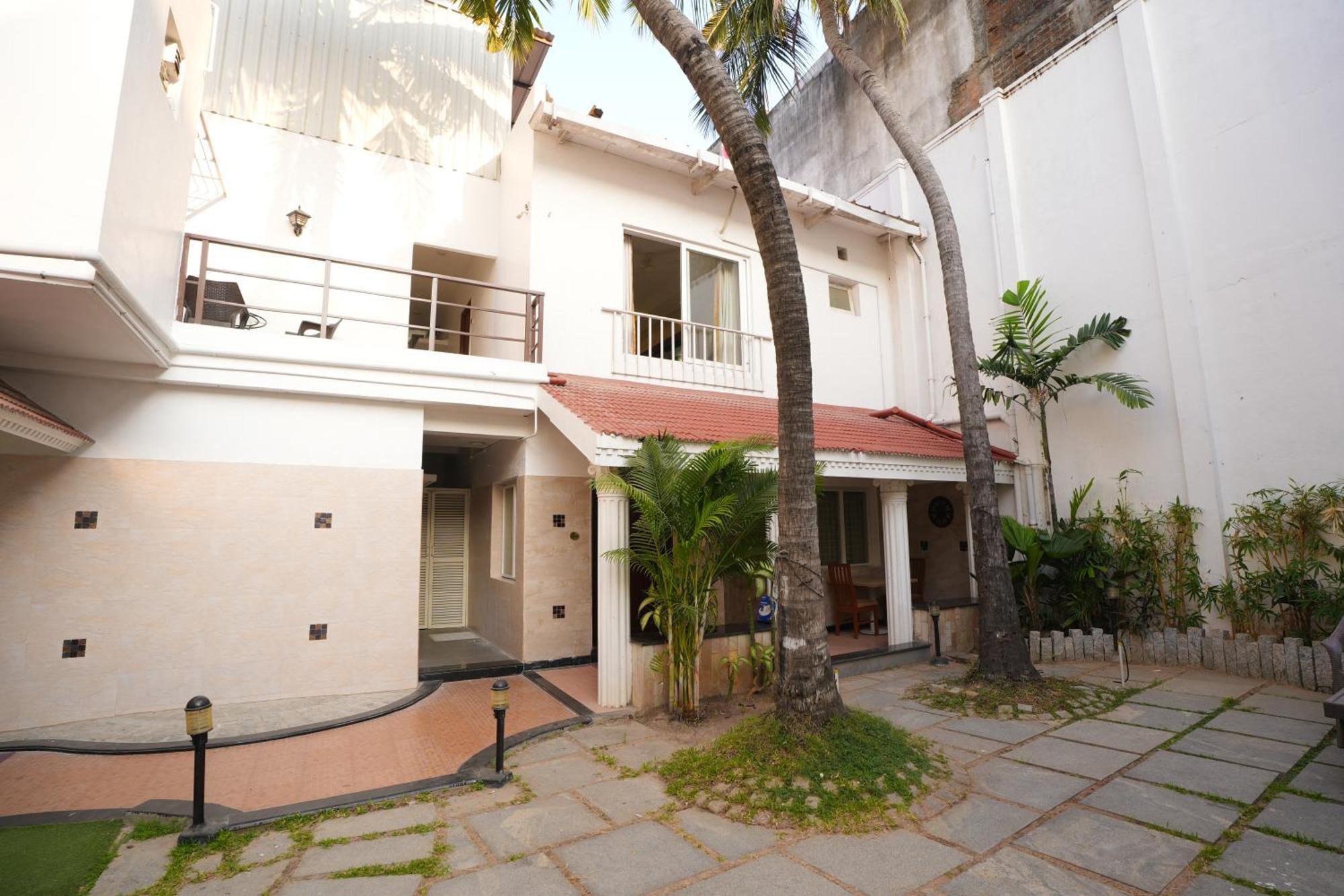 Avenue 11 Boutique Residences, Poes Garden Madras Buitenkant foto