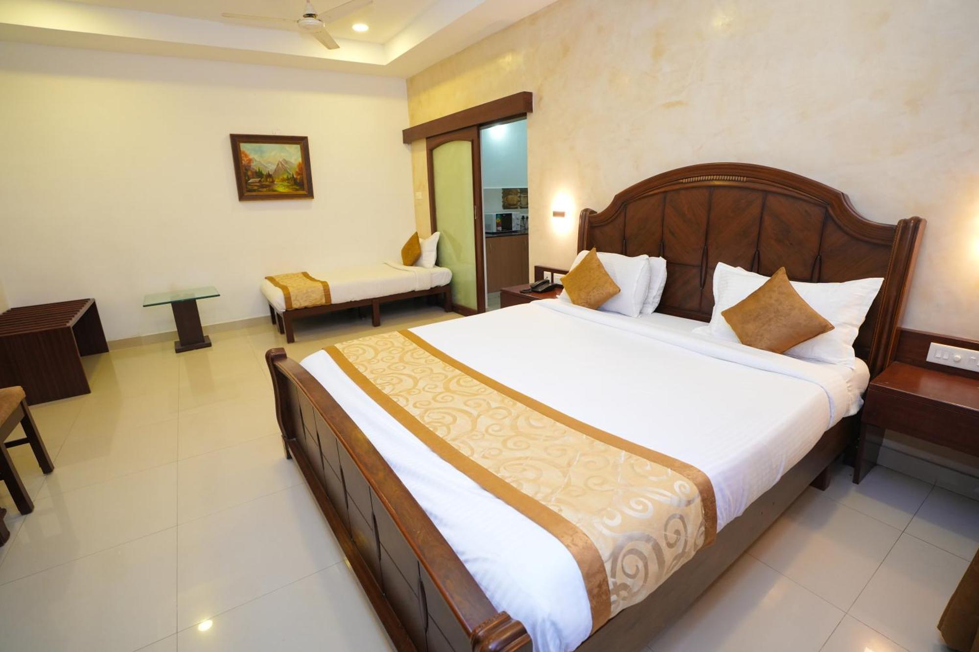 Avenue 11 Boutique Residences, Poes Garden Madras Buitenkant foto
