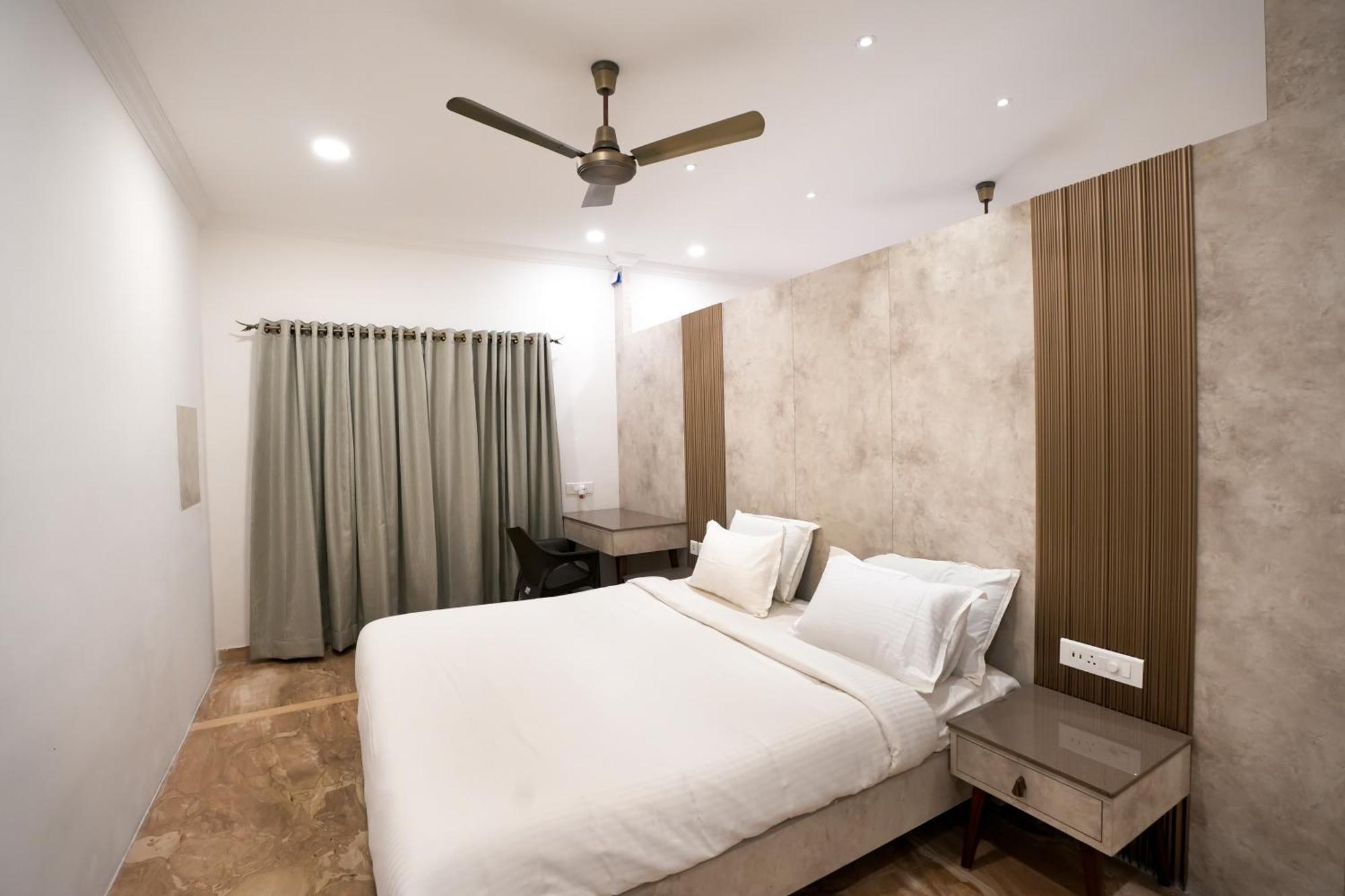 Avenue 11 Boutique Residences, Poes Garden Madras Buitenkant foto