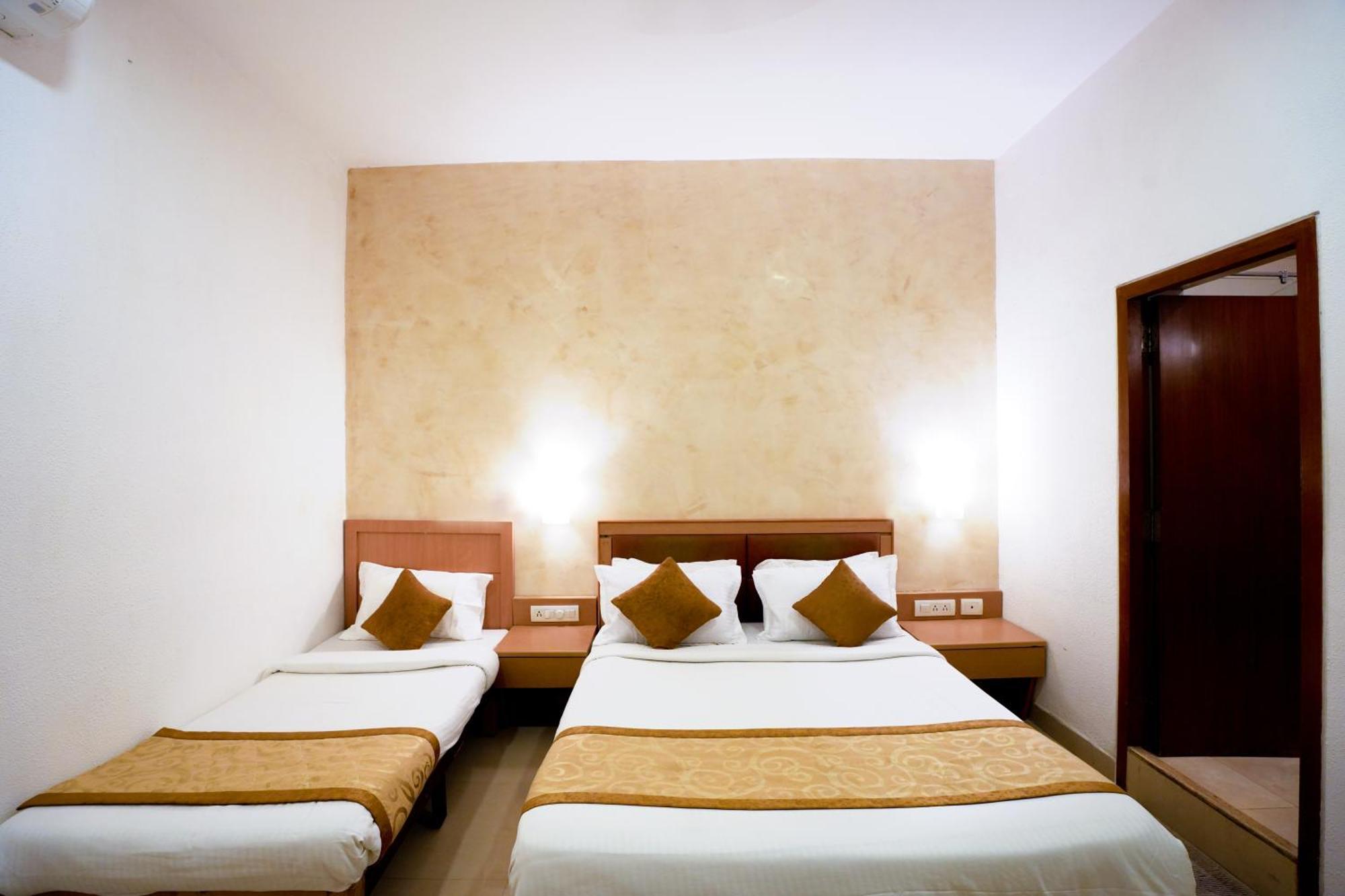 Avenue 11 Boutique Residences, Poes Garden Madras Buitenkant foto