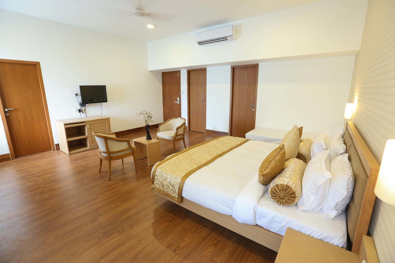 Avenue 11 Boutique Residences, Poes Garden Madras Buitenkant foto
