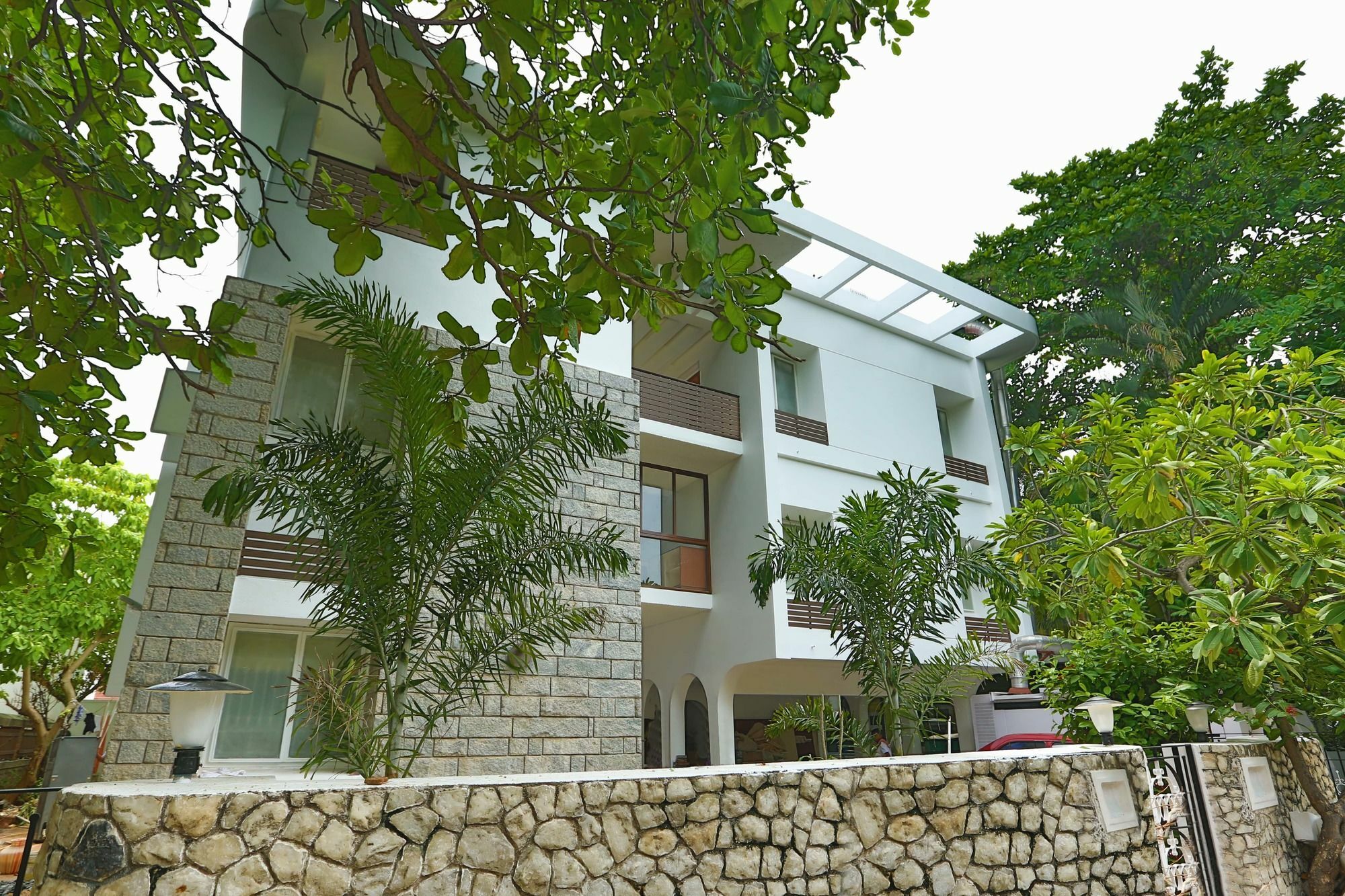 Avenue 11 Boutique Residences, Poes Garden Madras Buitenkant foto